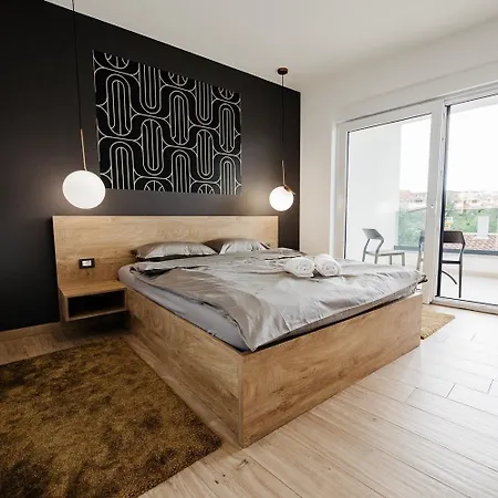 Ferienhaus Mit Privatpool Fur 8 Personen Ca 160 Qm In Vodice, Dalmatien Norddalmatien Holiday home