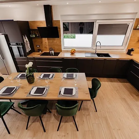Ferienhaus Mit Privatpool Fur 8 Personen Ca 160 Qm In Vodice, Dalmatien Norddalmatien * Vodice